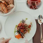 Rokusfalvy Borhotel Es Fogado Inn Etyek