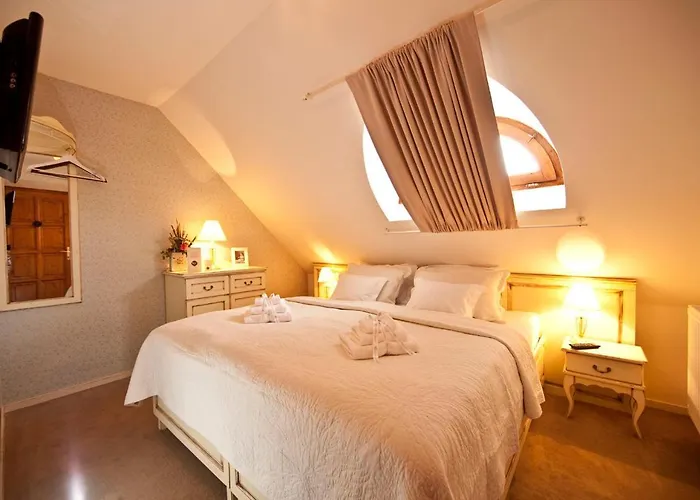 بيت ريفي Rokusfalvy Borhotel Es Fogado *